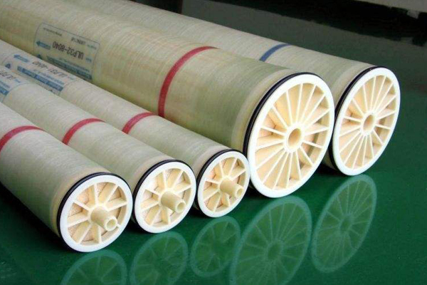 凈水器里反滲透膜濾芯的材質(zhì)和級數(shù)你都了解嗎？可以除去哪些有害物質(zhì)？